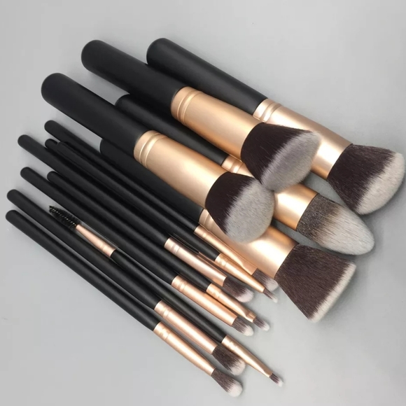 SALE! Makeup Brush Set 14 piece - Picture 1 of 6